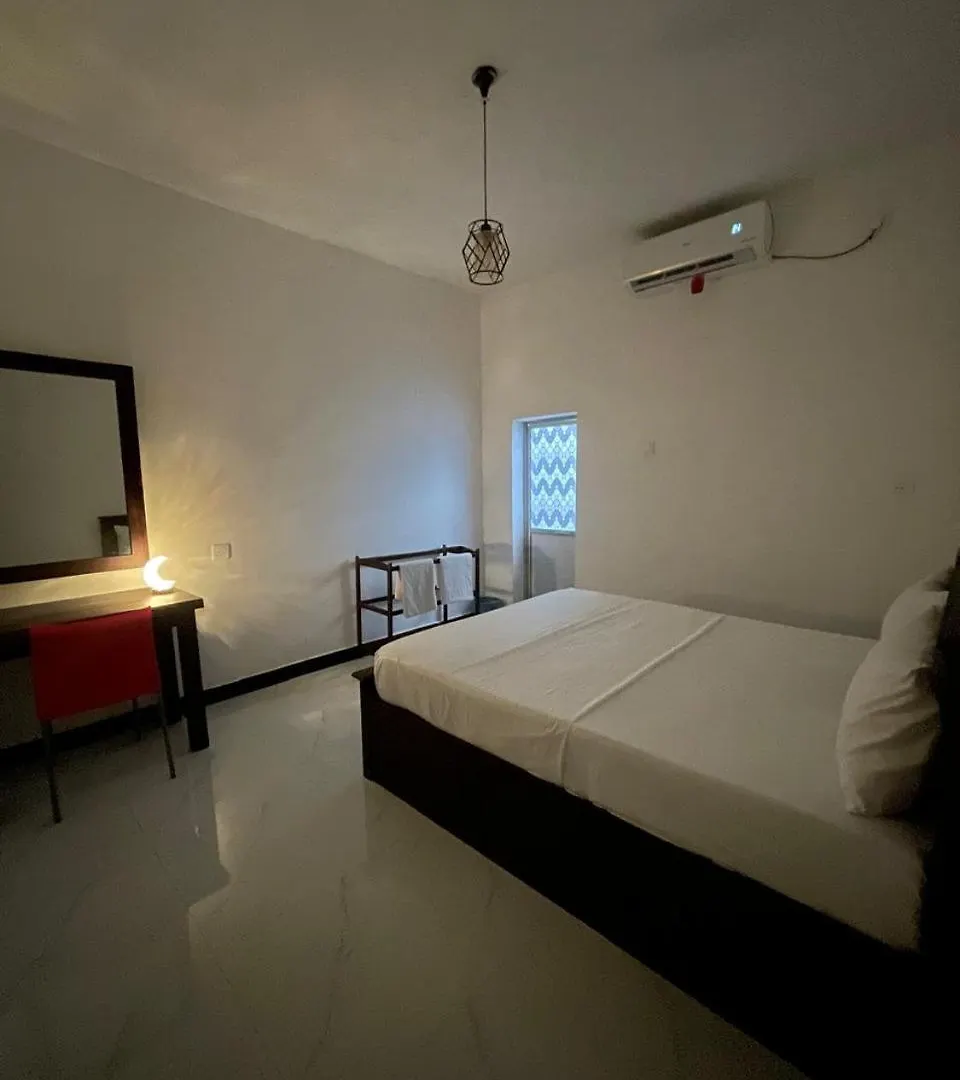 Golden Paradise Transit Hotel Katunayake Guest house
