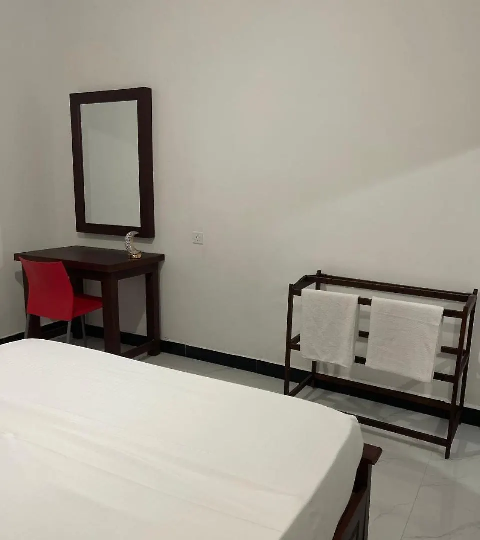 Golden Paradise Transit Hotel Katunayake